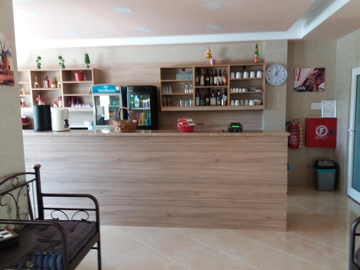 Nikolakakis Rooms Lavrio Lávrion Exterior foto