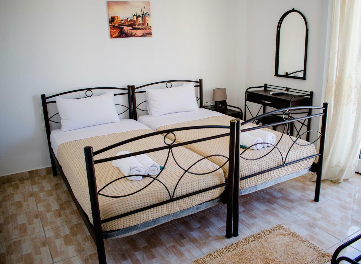 Nikolakakis Rooms Lavrio Lávrion Exterior foto